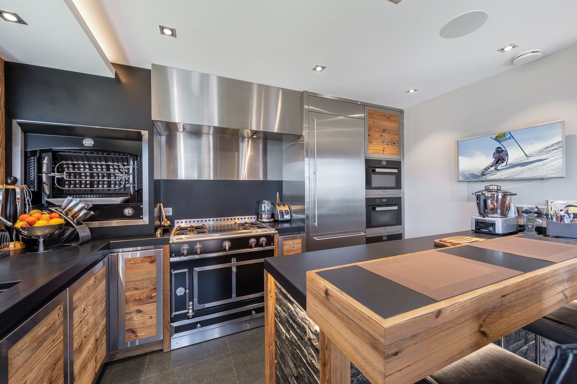 luxury chalet 10 Rooms for sale on MEGEVE (74120)