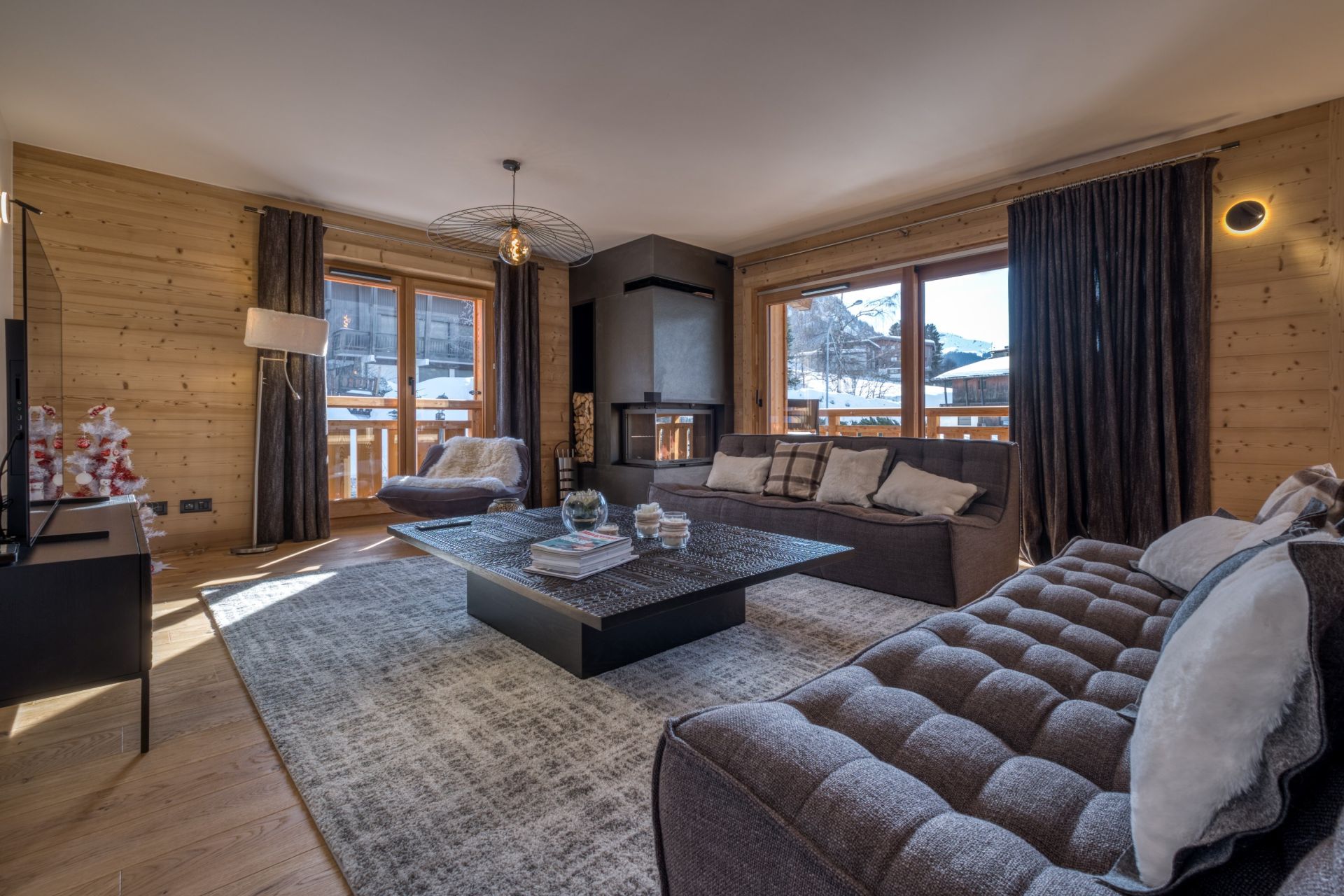 luxury apartment 6 Rooms for sale on MEGEVE (74120)
