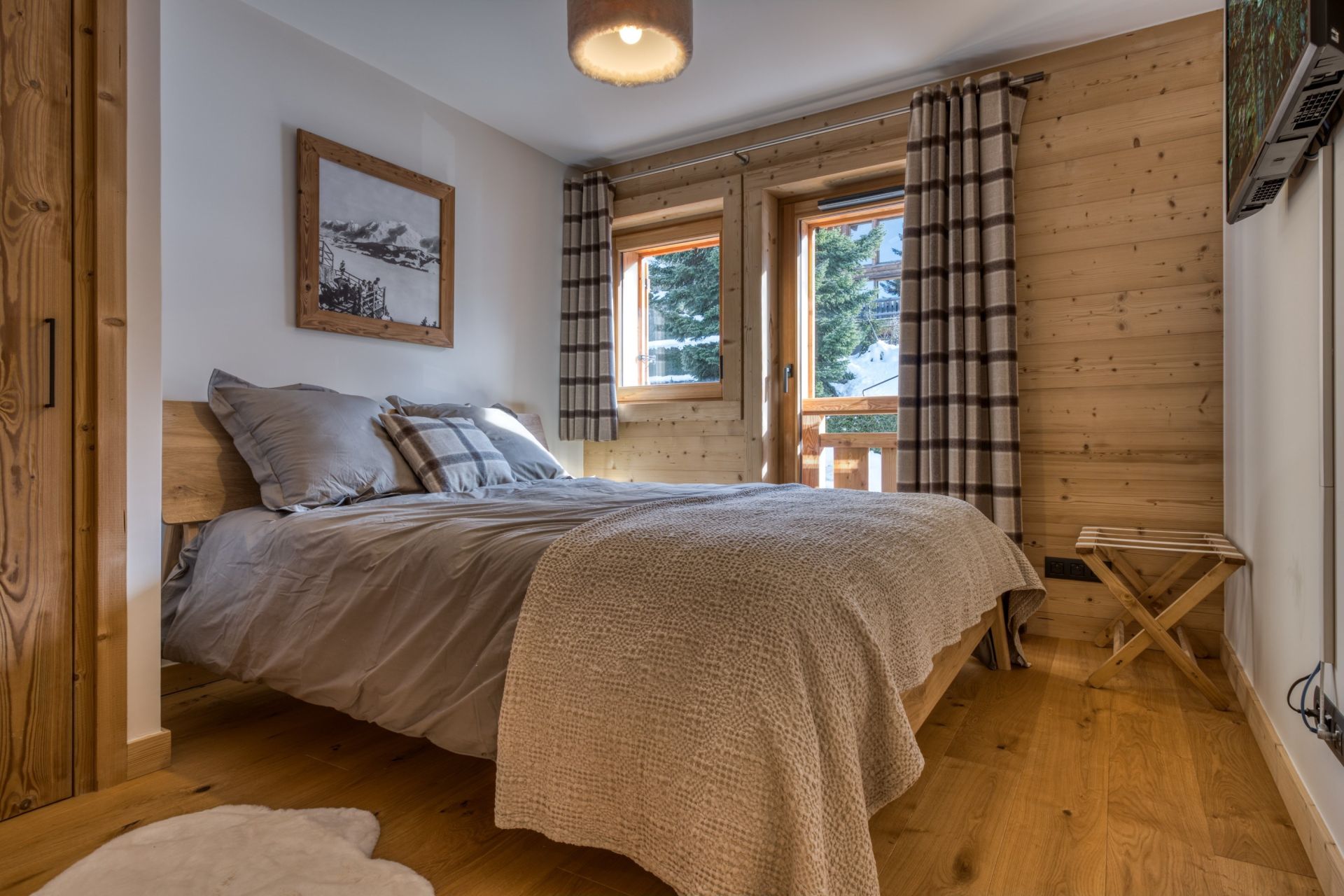 luxury apartment 6 Rooms for sale on MEGEVE (74120)