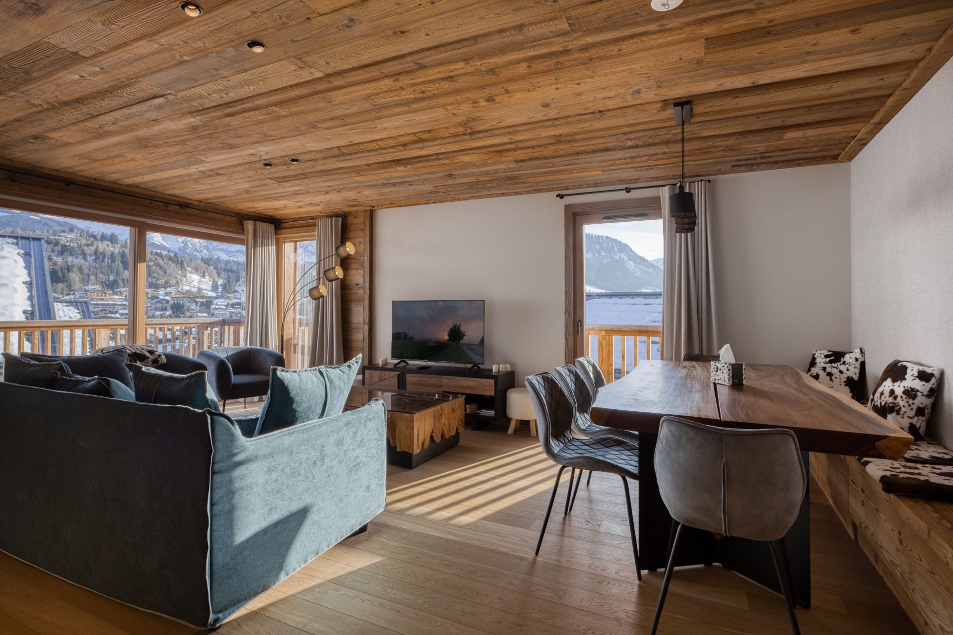 luxury apartment 4 Rooms for sale on MEGEVE (74120)