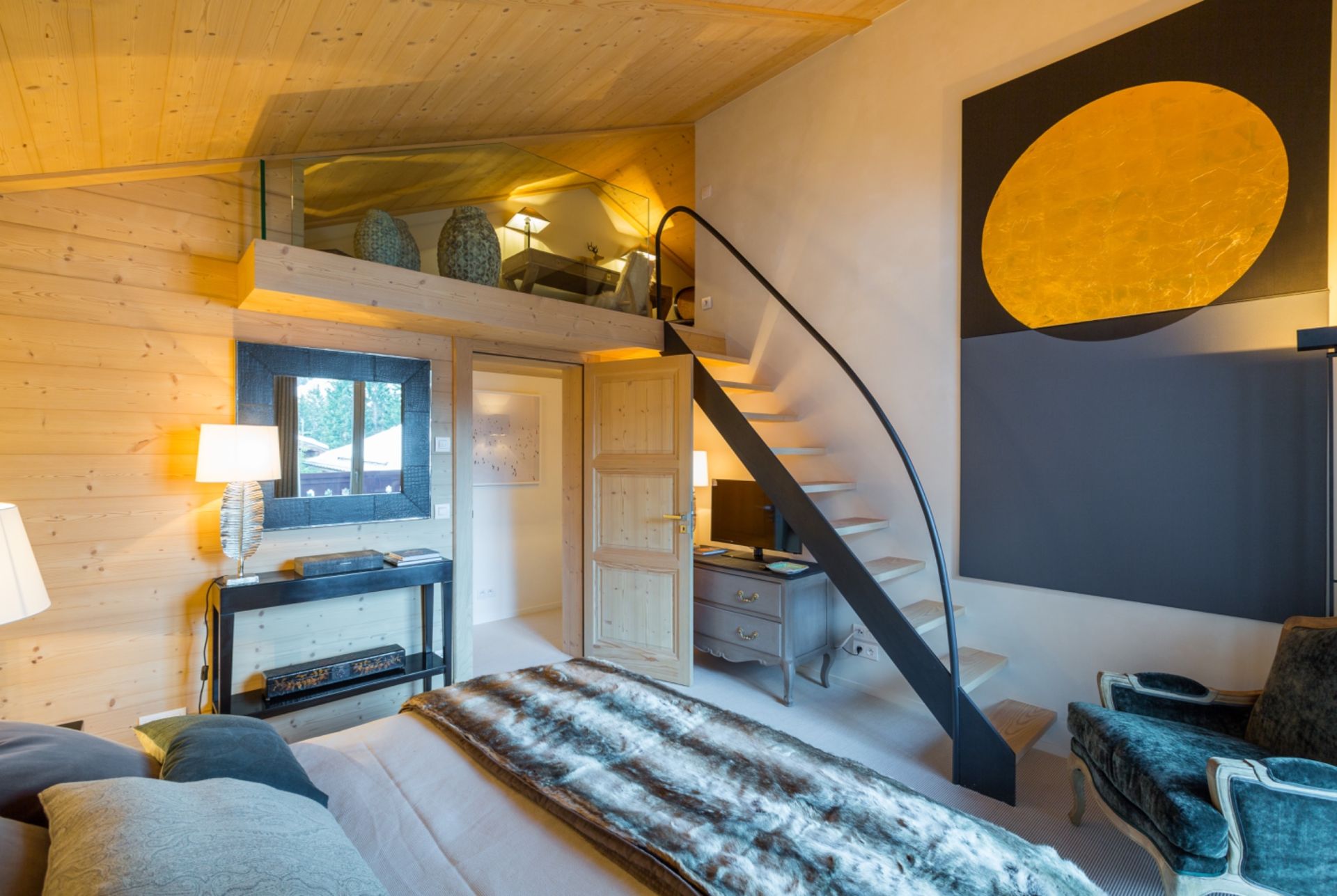 luxury chalet 8 Rooms for seasonal rent on COURCHEVEL (73120)