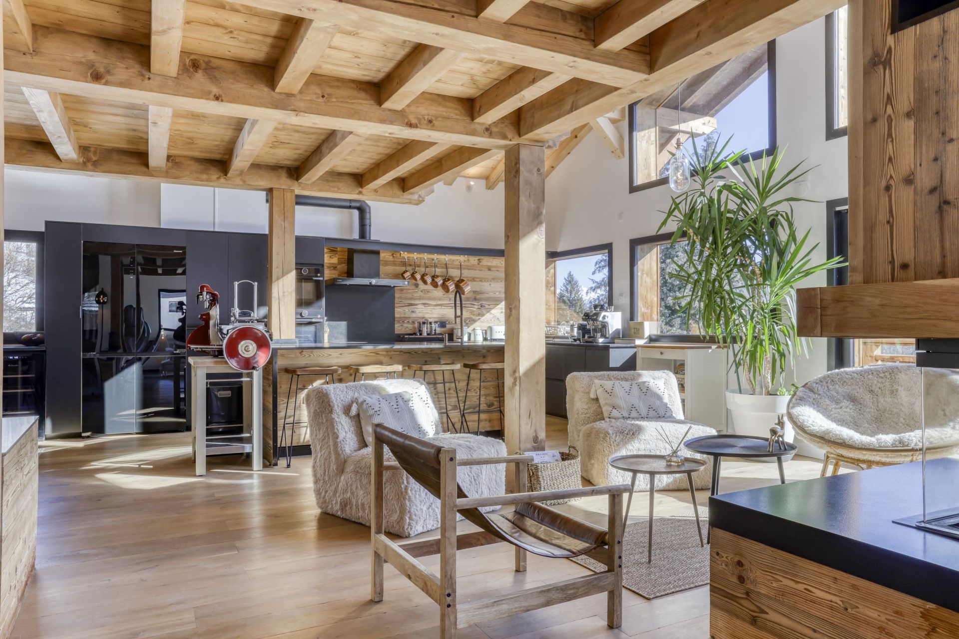 luxury chalet 7 Rooms for sale on MEGEVE (74120)