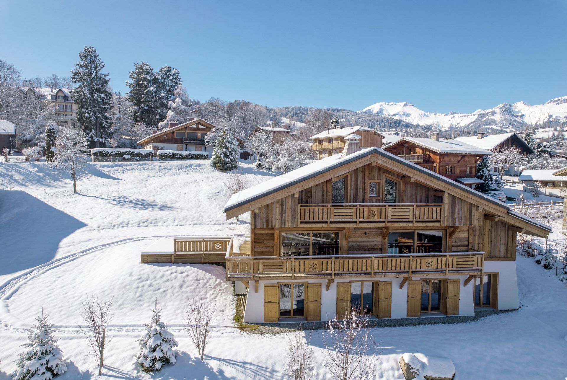 luxury chalet 7 Rooms for sale on MEGEVE (74120)