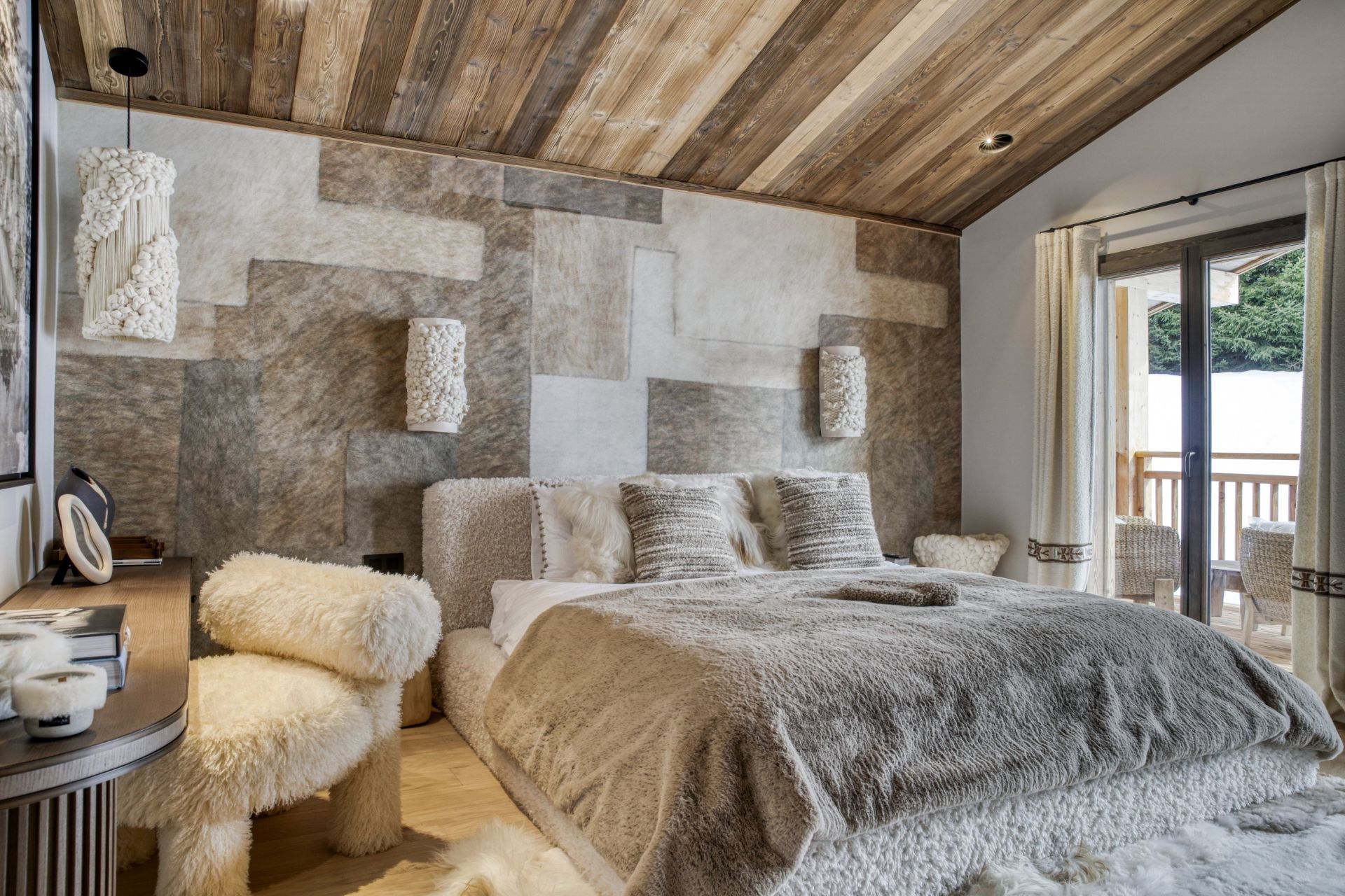 luxury chalet 8 Rooms for seasonal rent on MEGEVE (74120)