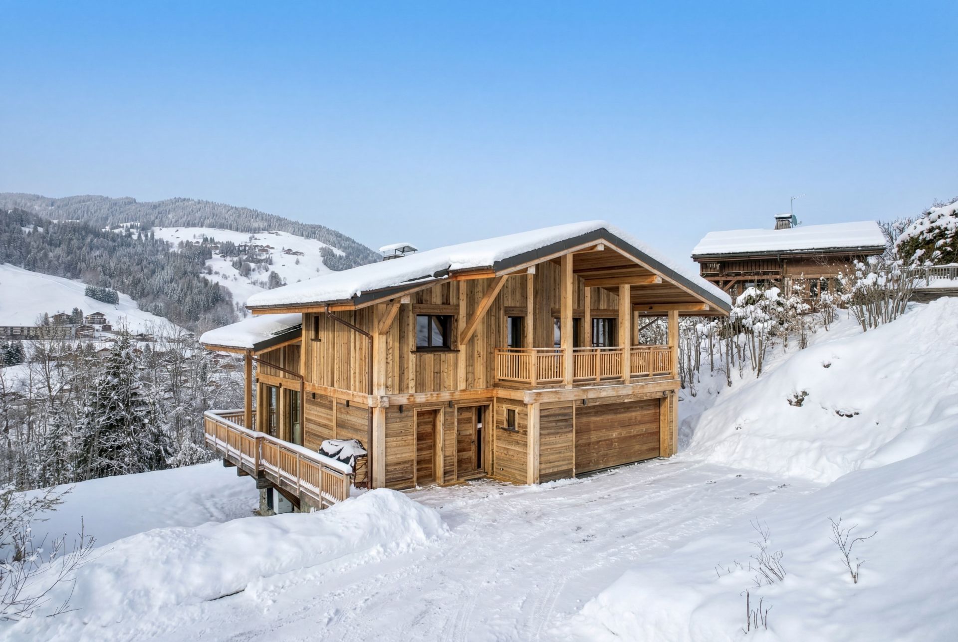 luxury chalet 8 Rooms for seasonal rent on MEGEVE (74120)