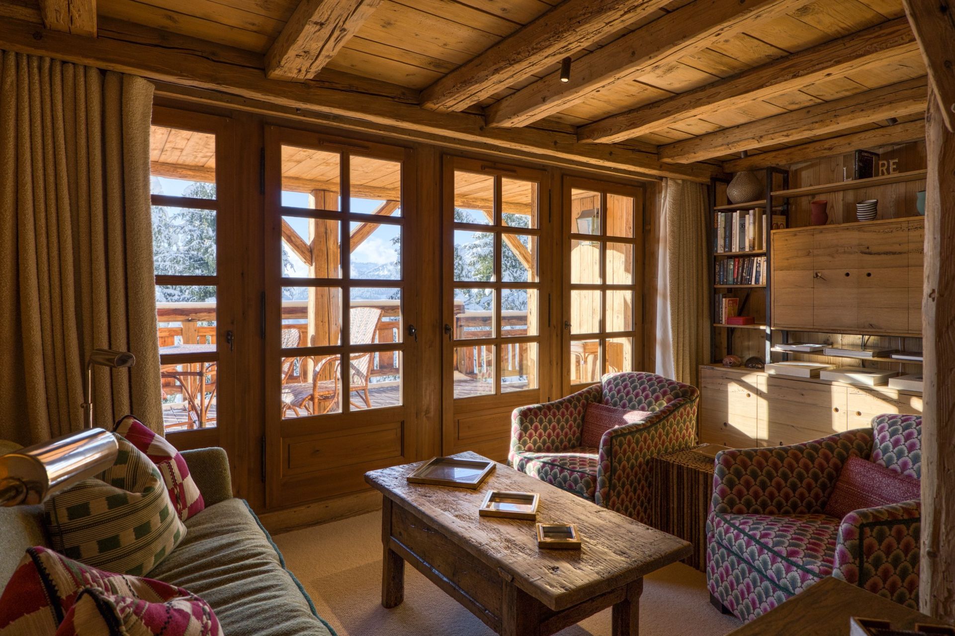 luxury chalet 16 Rooms for seasonal rent on MEGEVE (74120)