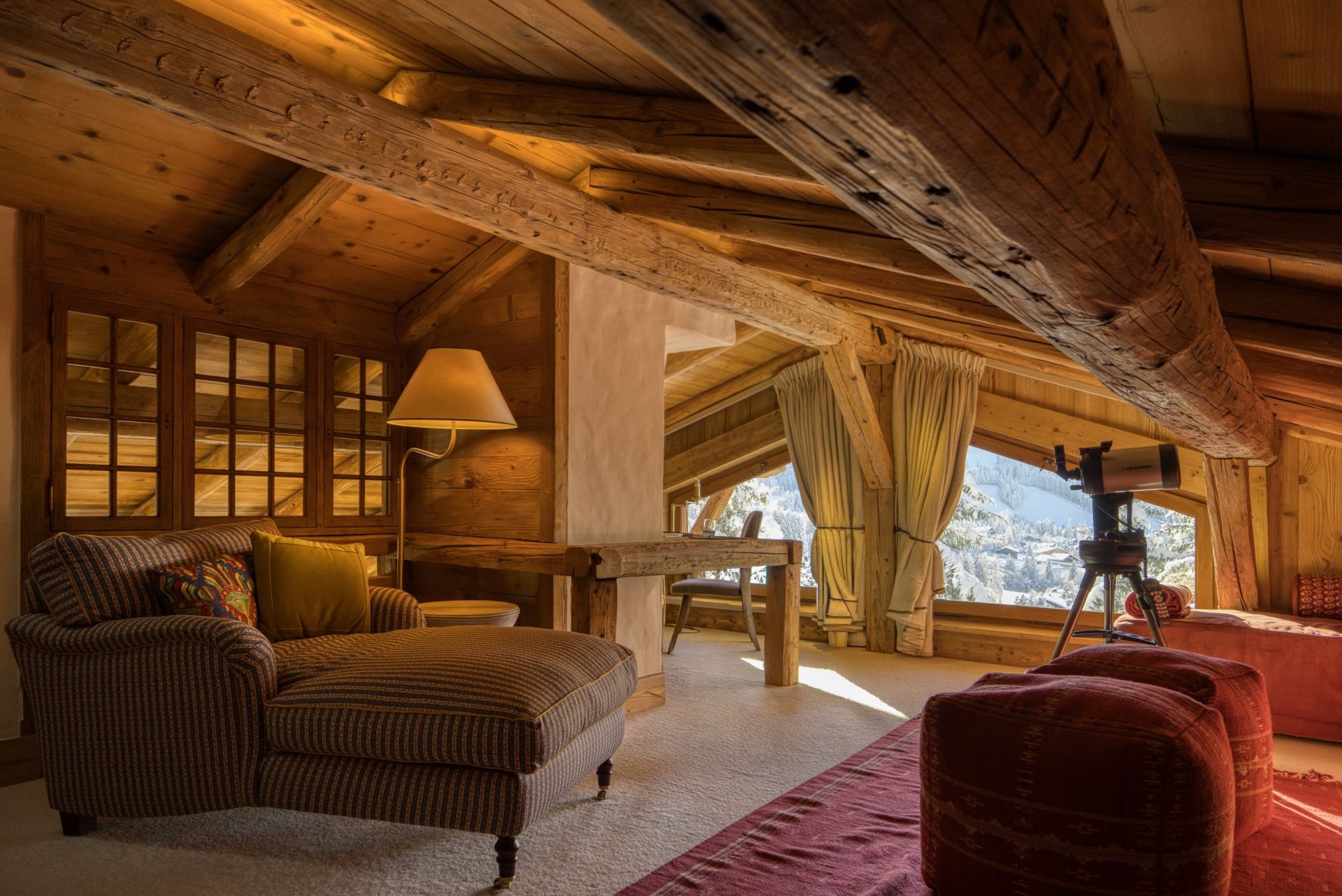 luxury chalet 16 Rooms for seasonal rent on MEGEVE (74120)