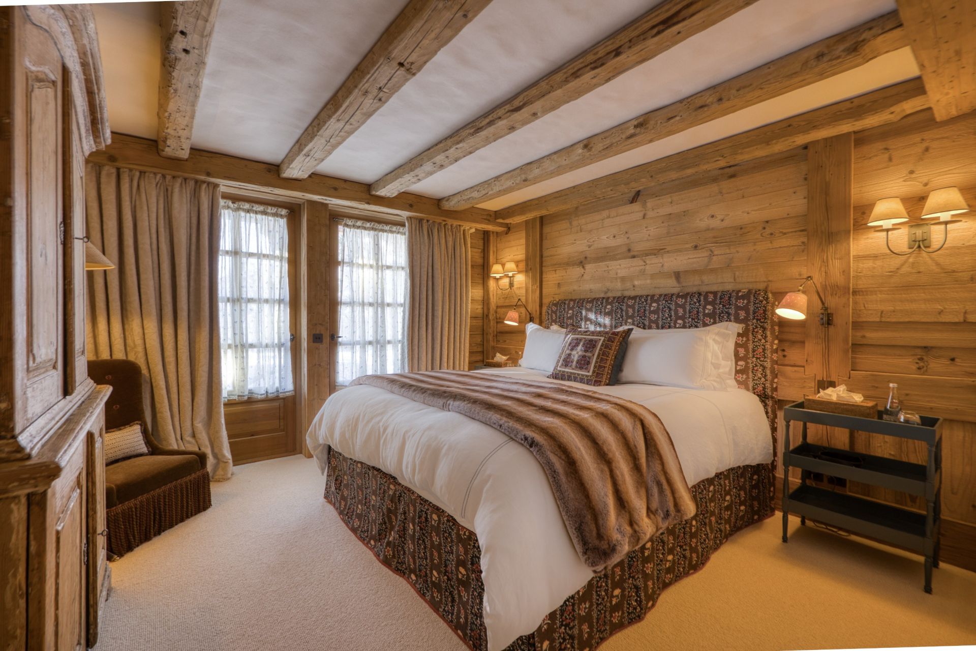 luxury chalet 16 Rooms for seasonal rent on MEGEVE (74120)