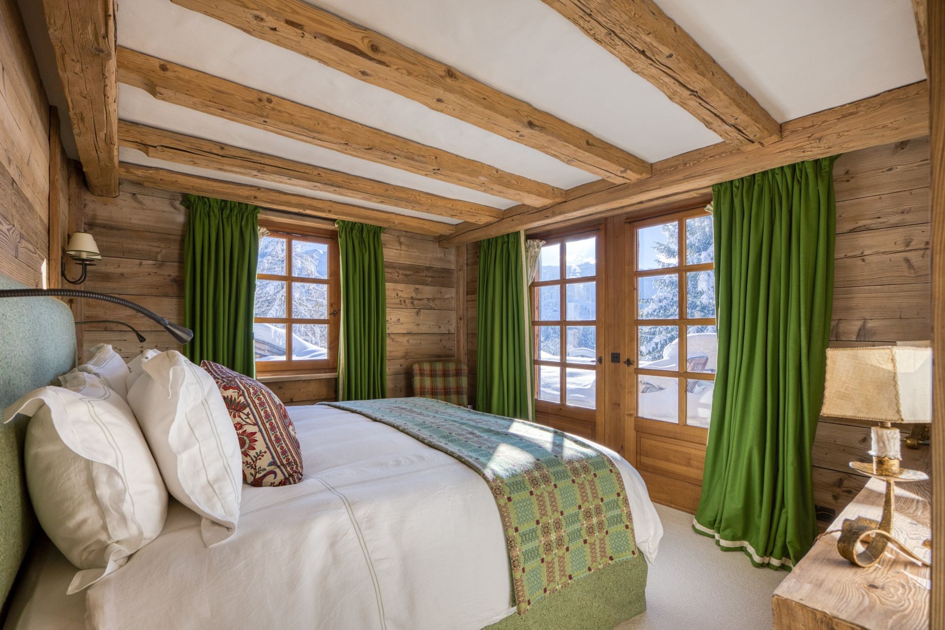 luxury chalet 16 Rooms for seasonal rent on MEGEVE (74120)