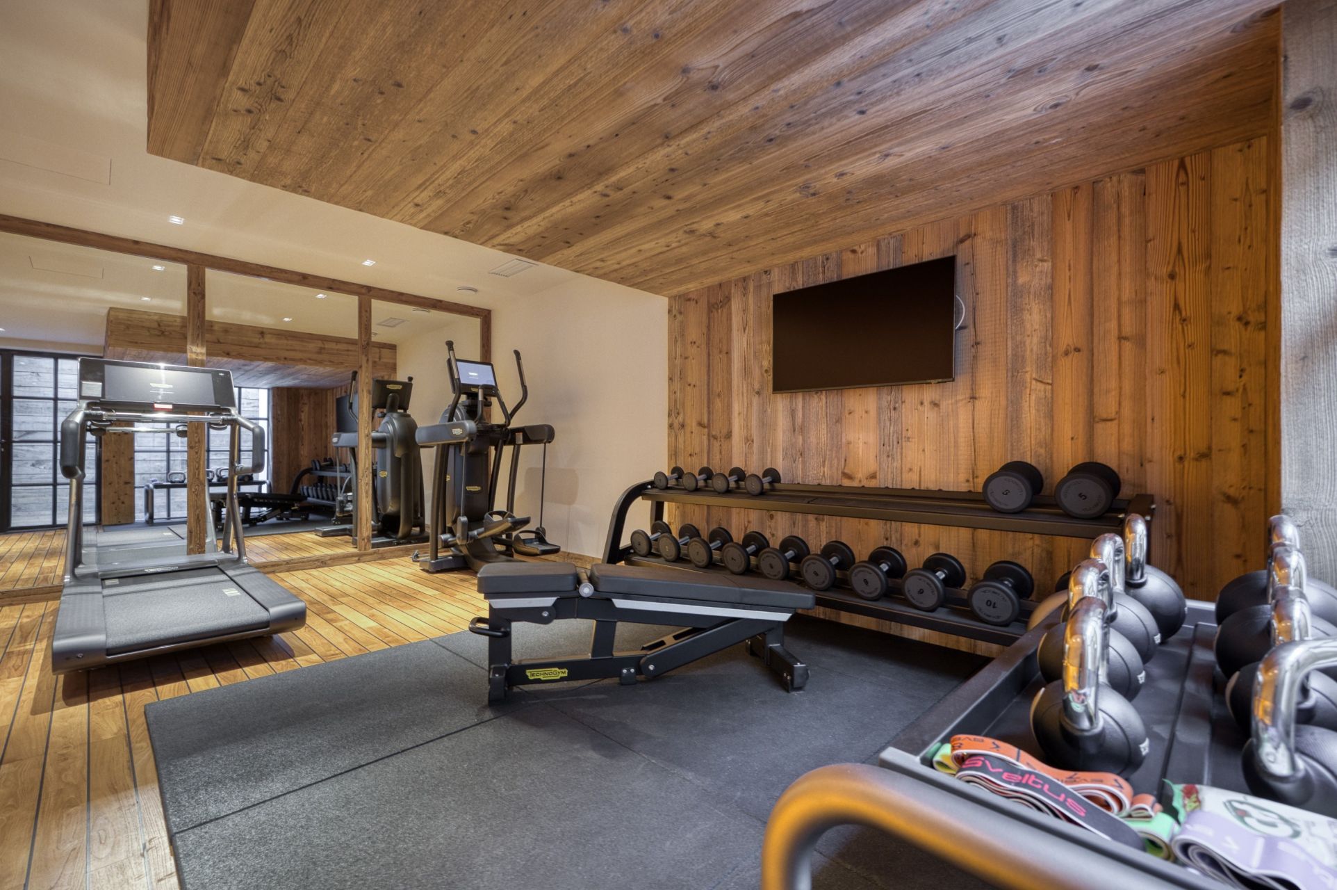 luxury chalet 16 Rooms for seasonal rent on MEGEVE (74120)