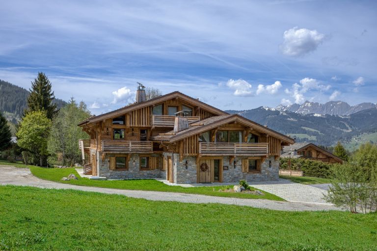 chalet de luxe 11 Pièces en location saisonnière sur MEGEVE (74120)