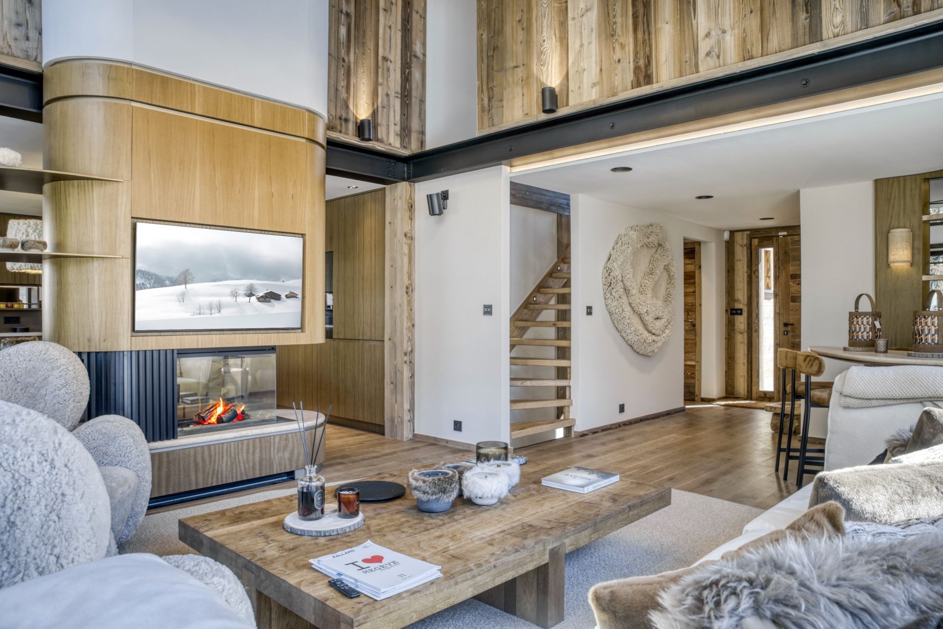 luxury chalet 8 Rooms for sale on MEGEVE (74120)