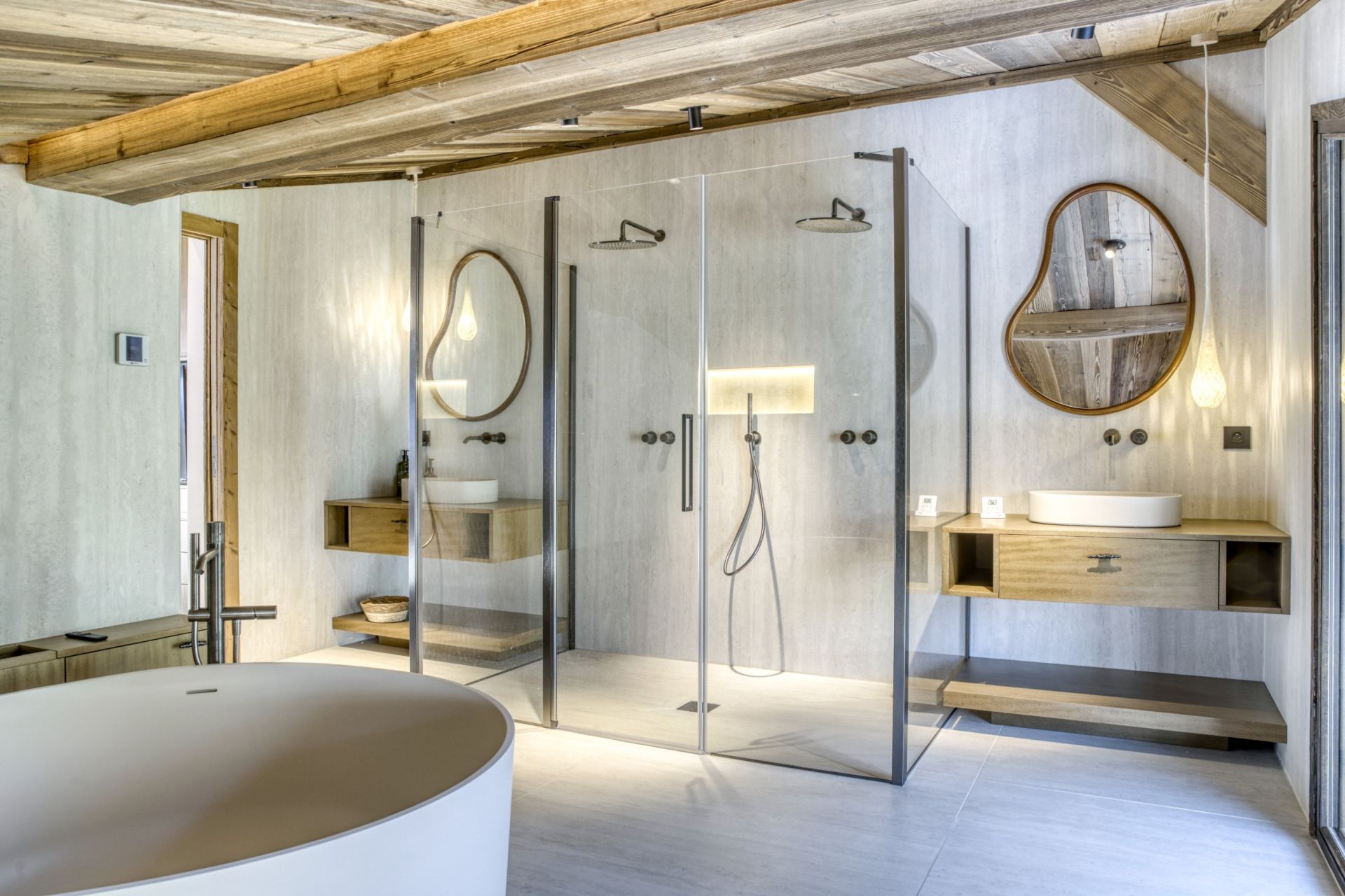 luxury chalet 8 Rooms for sale on MEGEVE (74120)