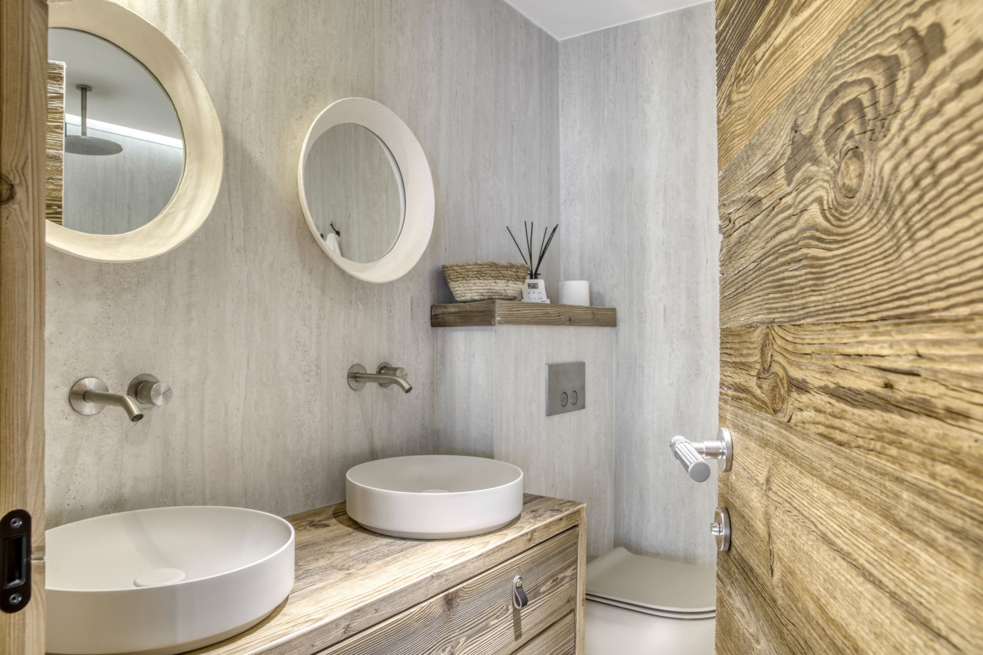 luxury chalet 8 Rooms for sale on MEGEVE (74120)