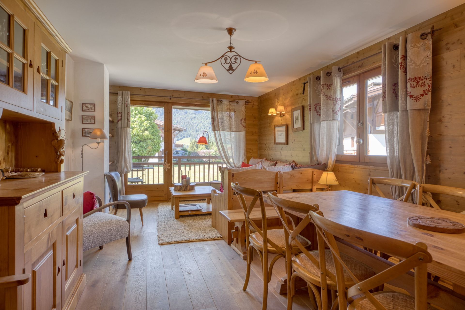 luxury apartment 3 Rooms for sale on MEGEVE (74120)