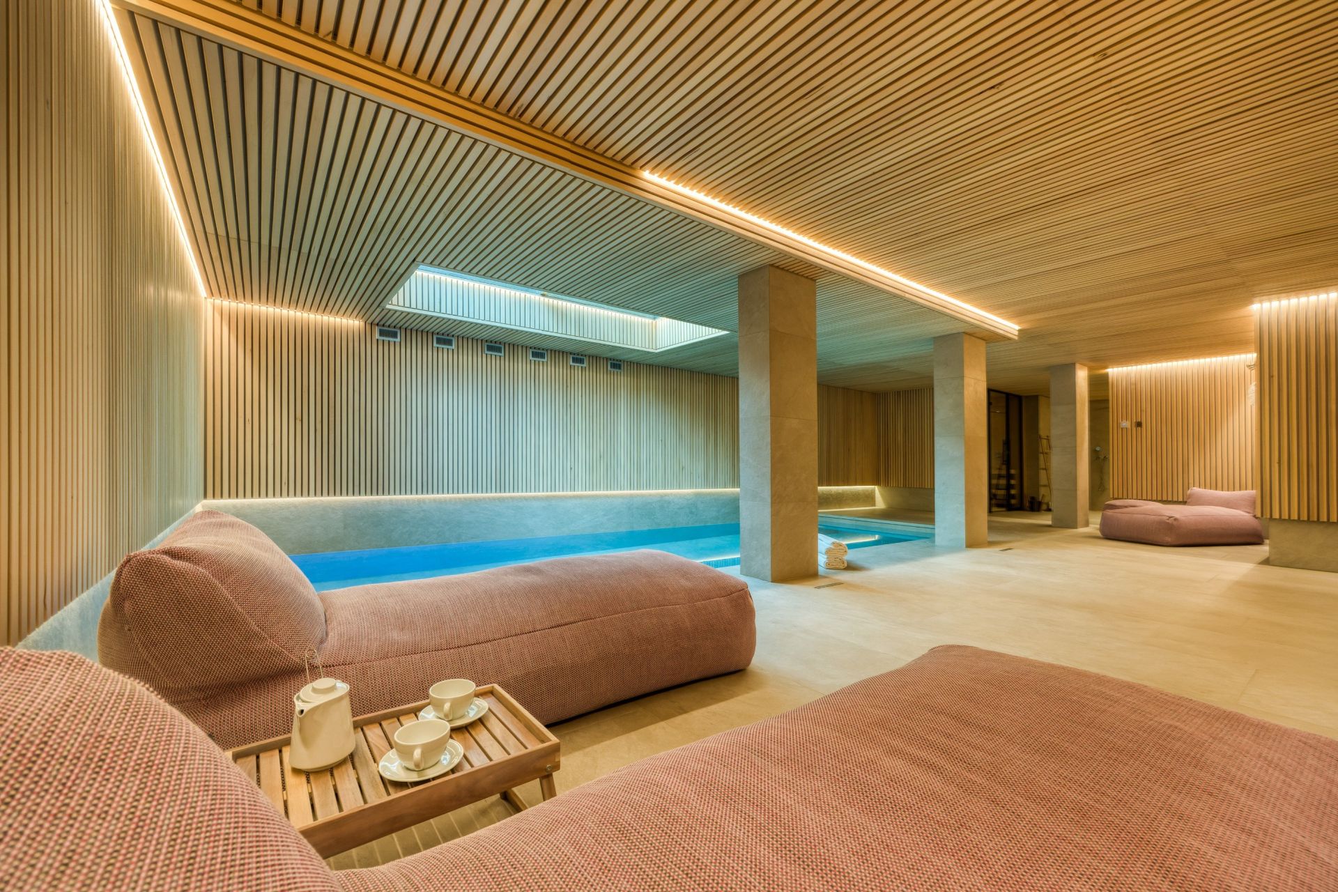 luxury chalet 10 Rooms for sale on MEGEVE (74120)
