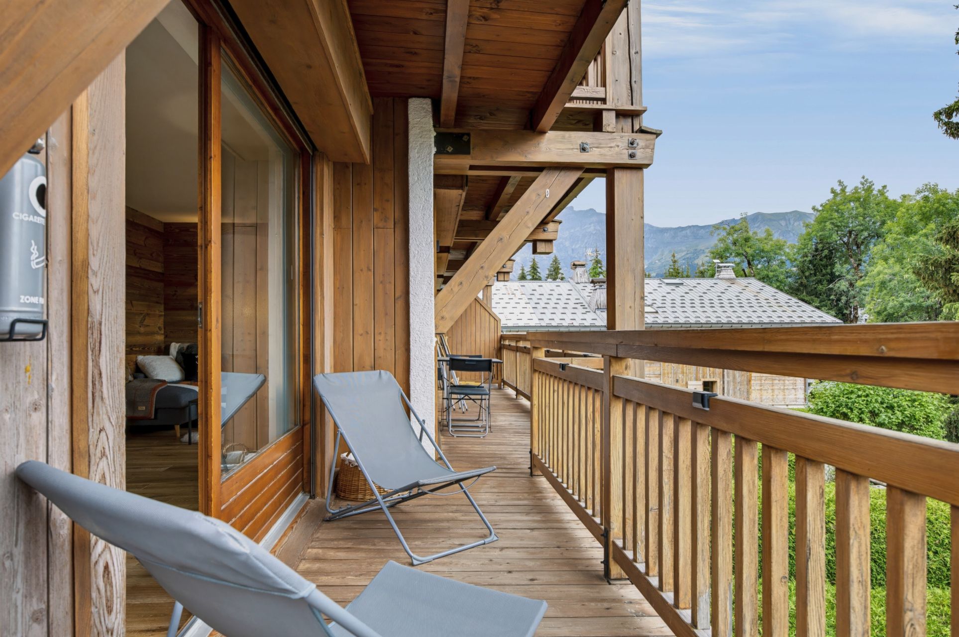 luxury apartment 4 Rooms for sale on MEGEVE (74120)