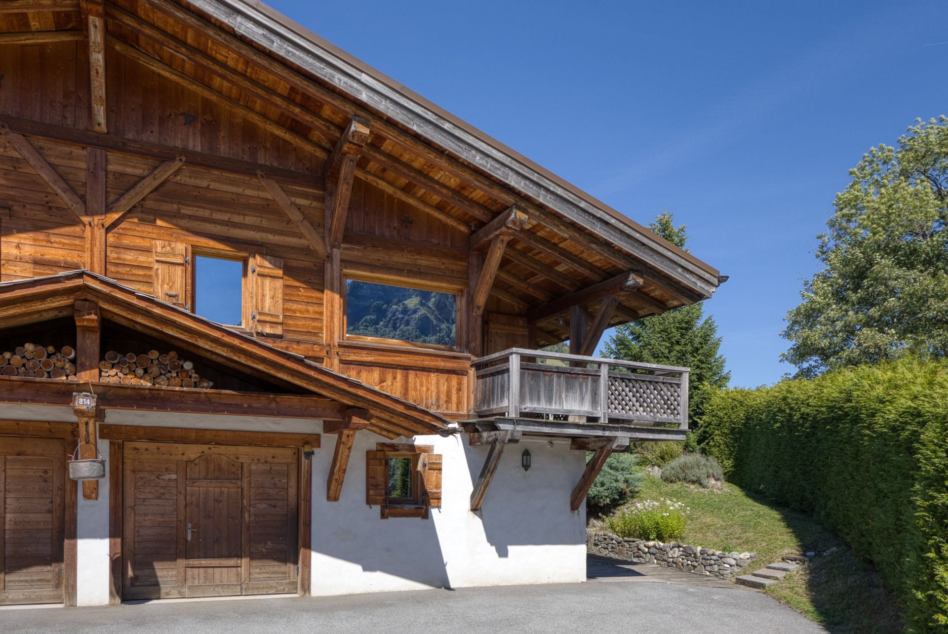 luxury chalet 6 Rooms for sale on MEGEVE (74120)