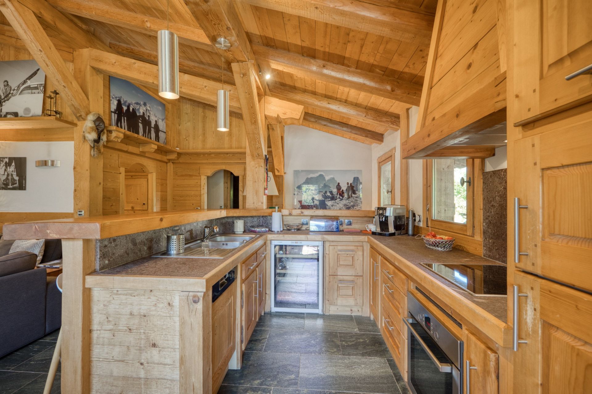 luxury chalet 6 Rooms for sale on MEGEVE (74120)