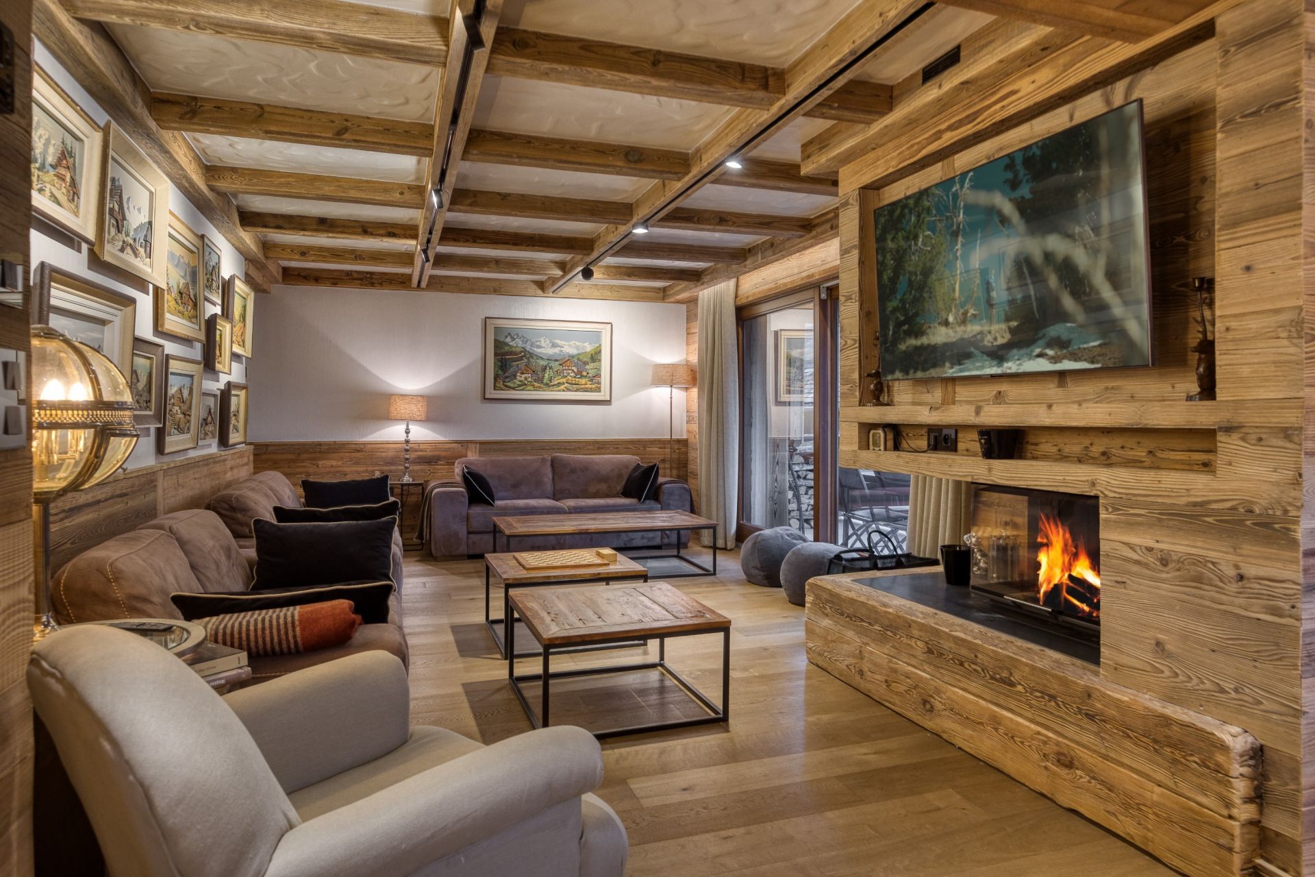 luxury apartment 6 Rooms for sale on MEGEVE (74120)