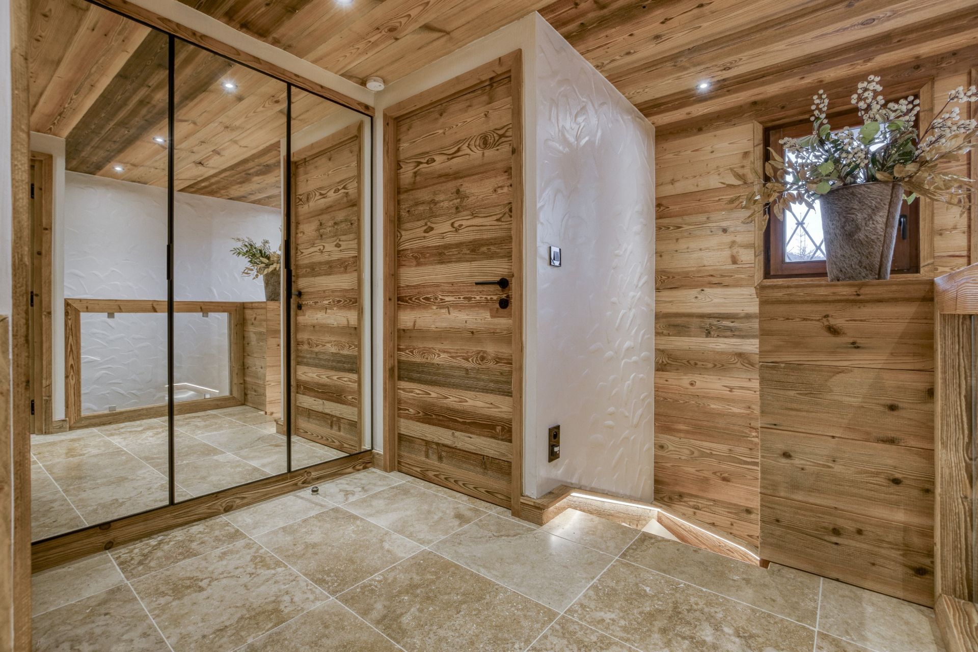 luxury apartment 6 Rooms for sale on MEGEVE (74120)