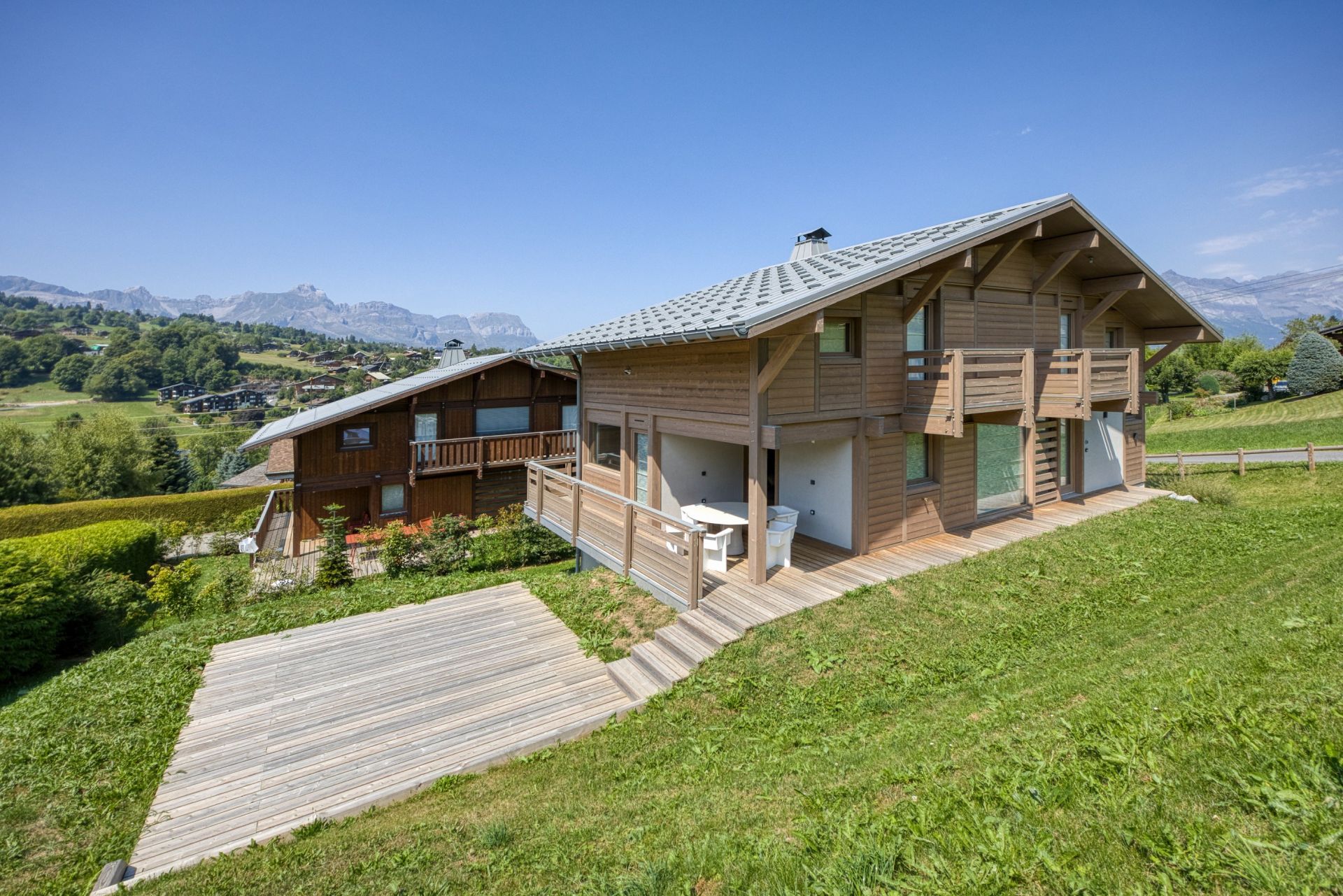 luxury chalet 7 Rooms for sale on MEGEVE (74120)