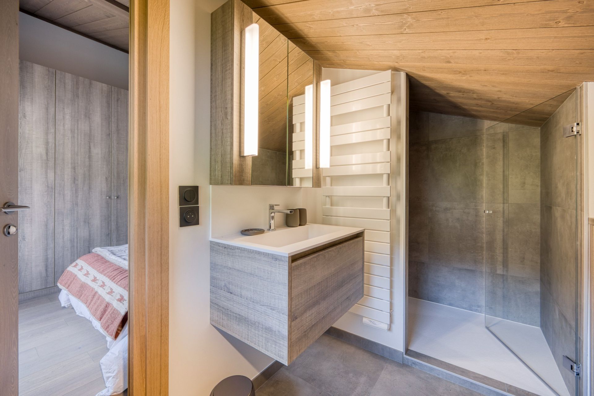 luxury chalet 7 Rooms for sale on MEGEVE (74120)