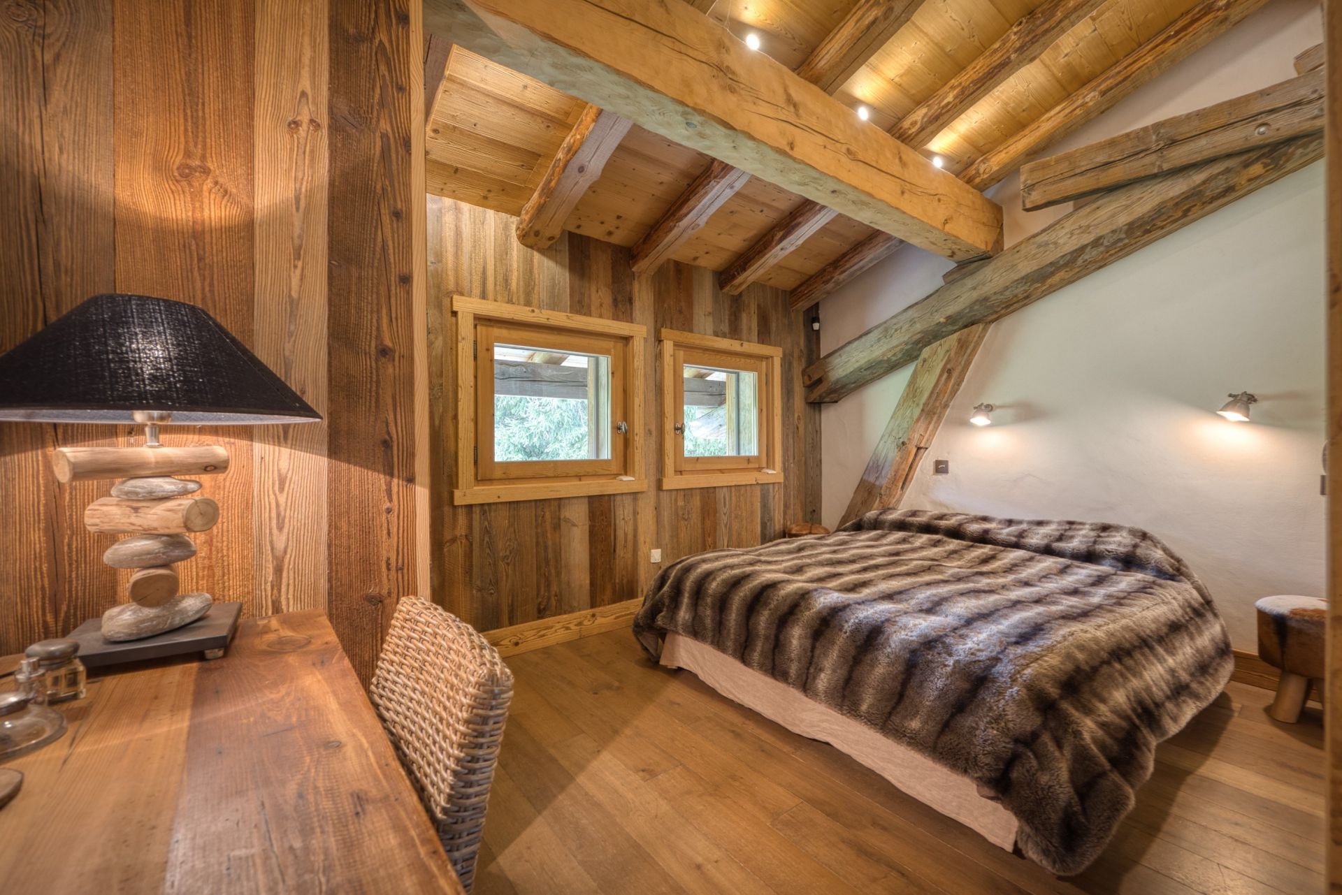 luxury chalet 7 Rooms for sale on MEGEVE (74120)