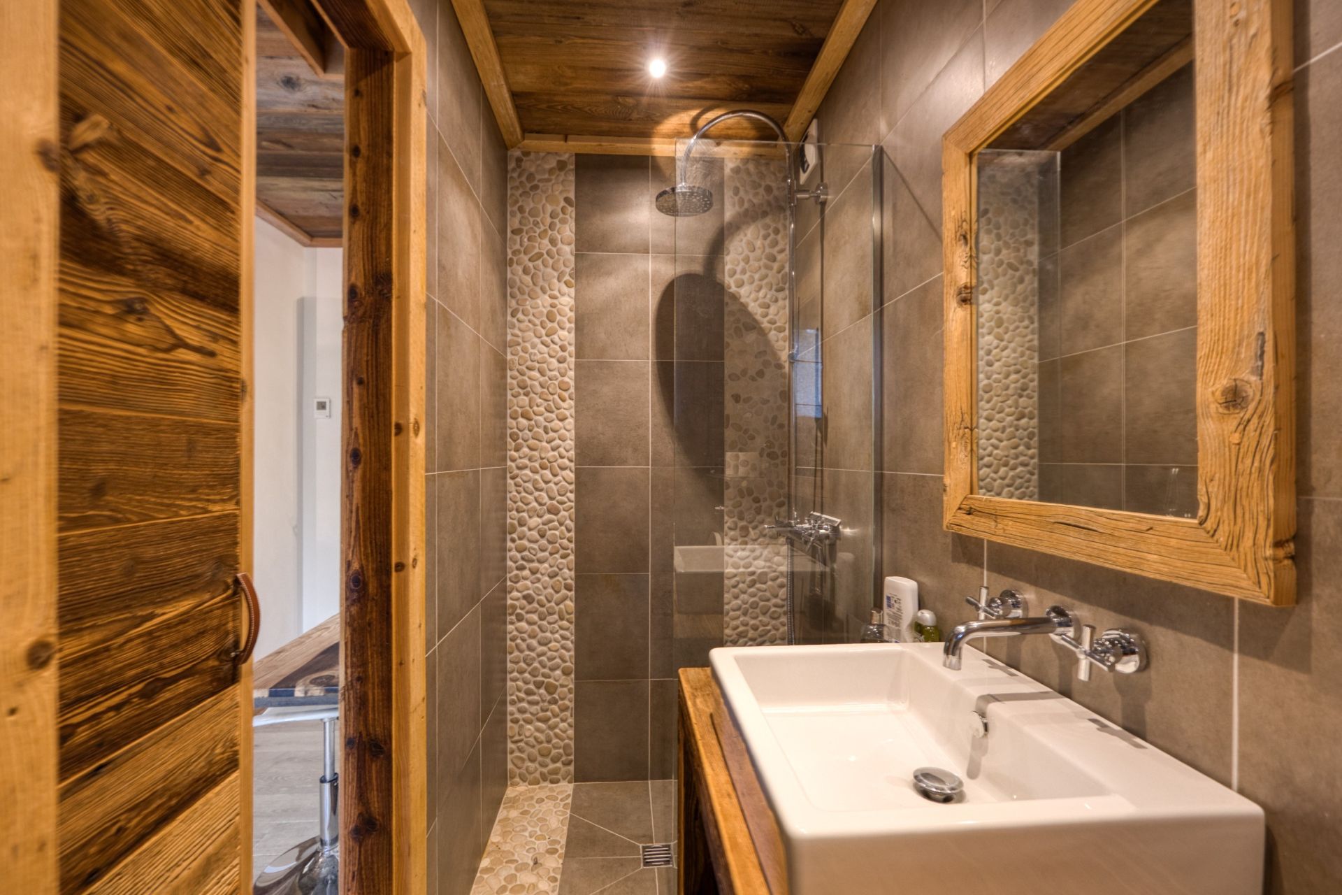 luxury chalet 7 Rooms for sale on MEGEVE (74120)