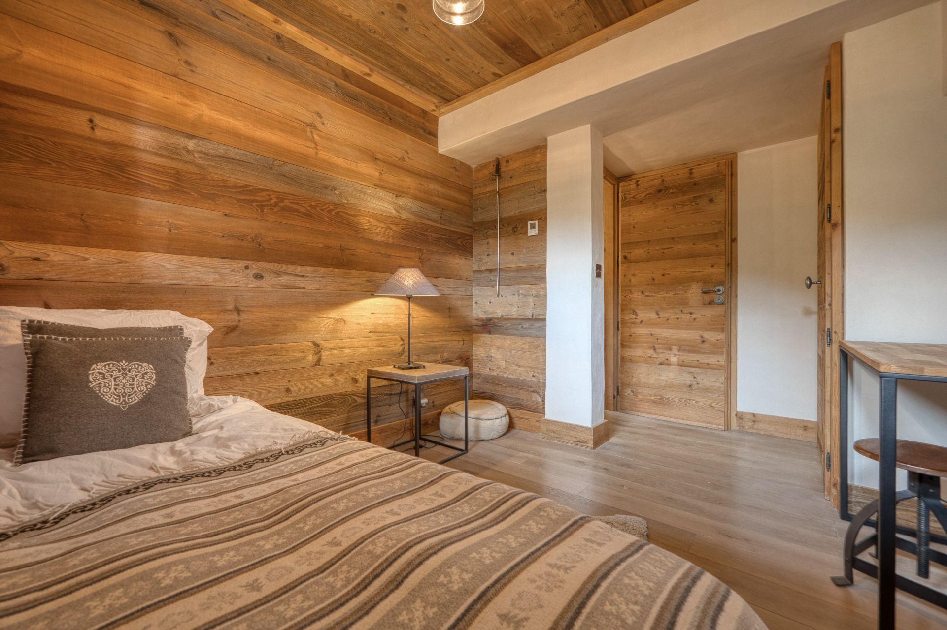 luxury chalet 7 Rooms for sale on MEGEVE (74120)