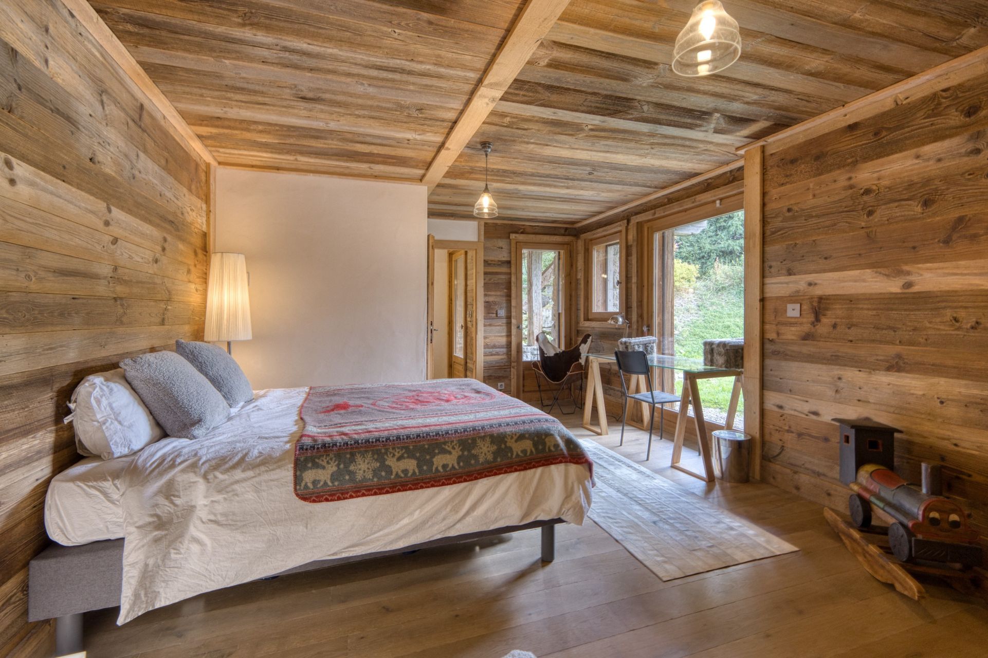 luxury chalet 7 Rooms for sale on MEGEVE (74120)