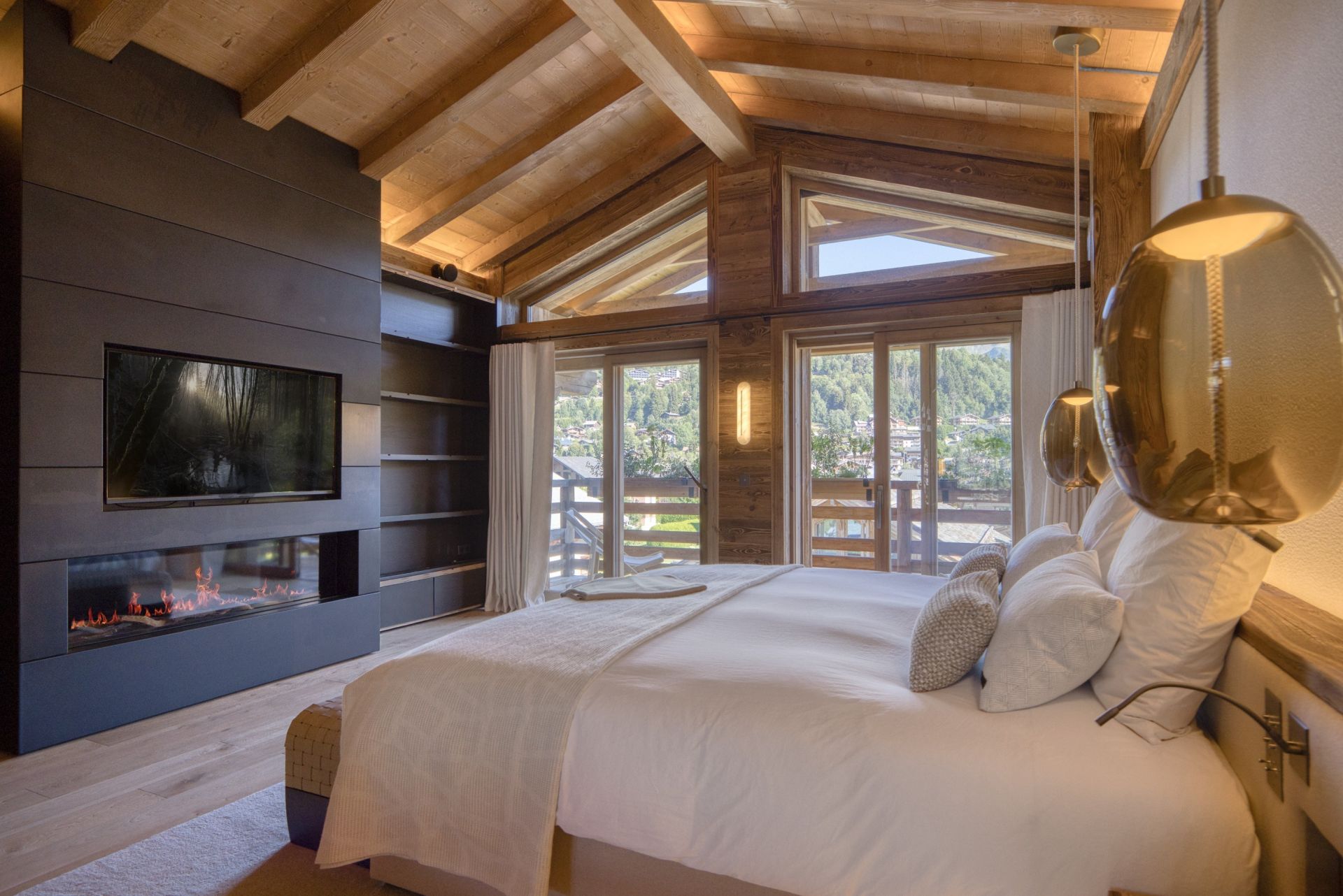 luxury chalet 8 Rooms for seasonal rent on MEGEVE (74120)