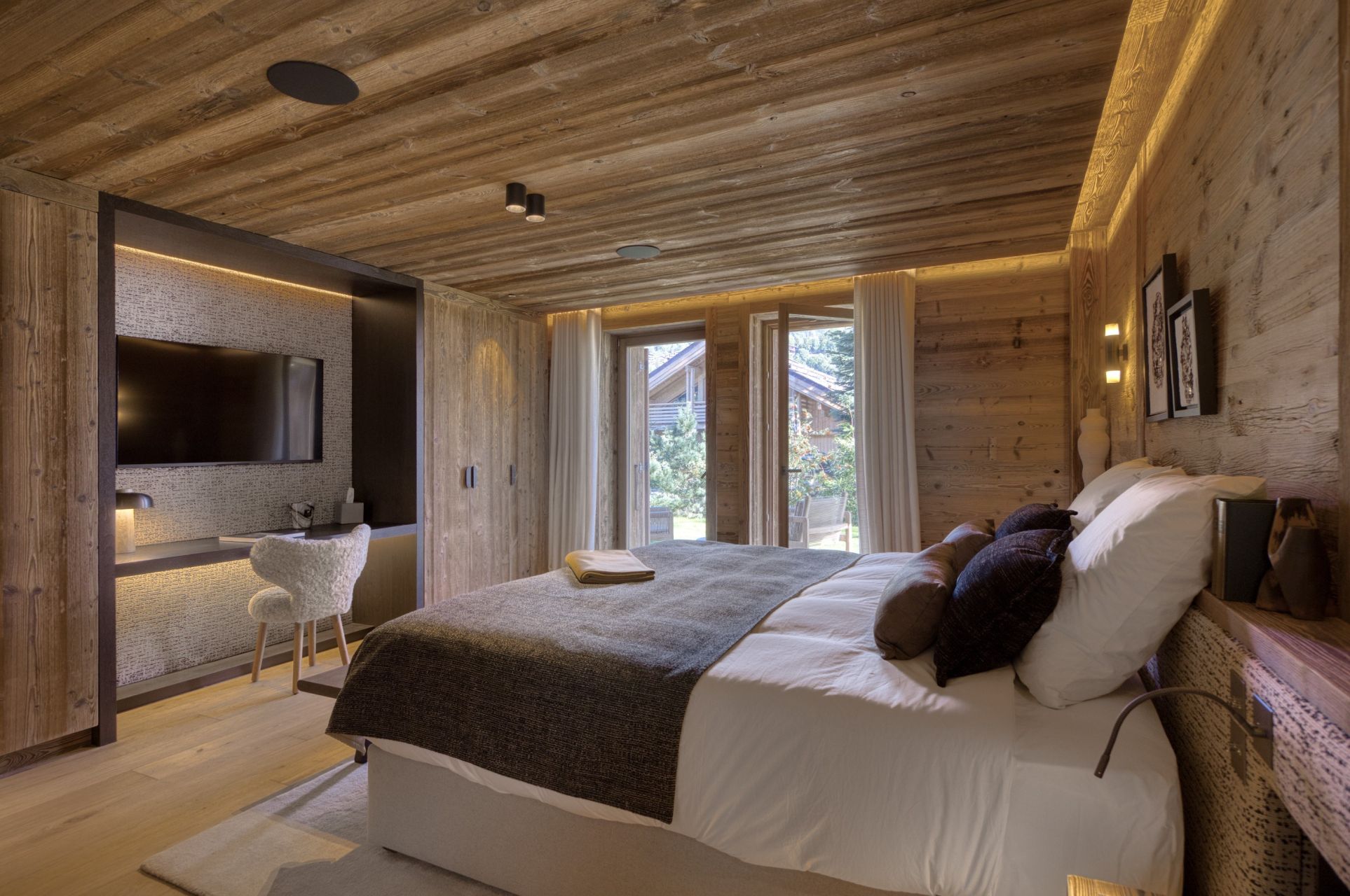 luxury chalet 8 Rooms for seasonal rent on MEGEVE (74120)