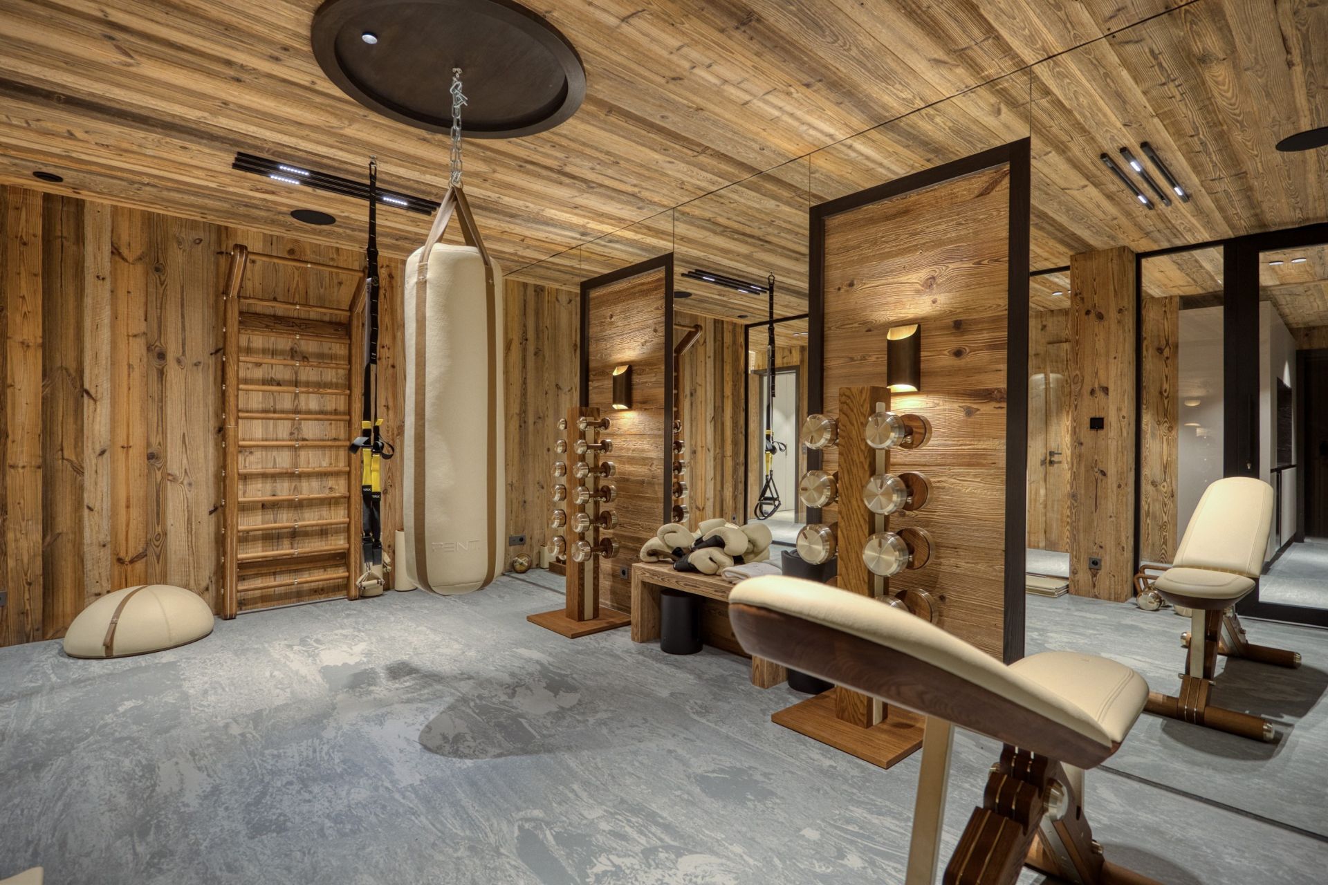 luxury chalet 8 Rooms for seasonal rent on MEGEVE (74120)