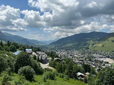 L’immobilier « cousu main » : Le prestige à taille humaine selon Megève - Sotheby's International Realty