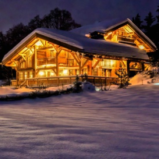L’appartement au pied des pistes du domaine skiable Evasion Mont Blanc : une localisation ultra prisée