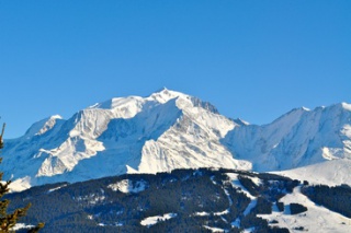 Buying a Chalet with a Panoramic View: What are the Benefits?